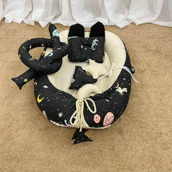Printed Baby Snuggle Bed with Hanging road-Galaxy-Black
