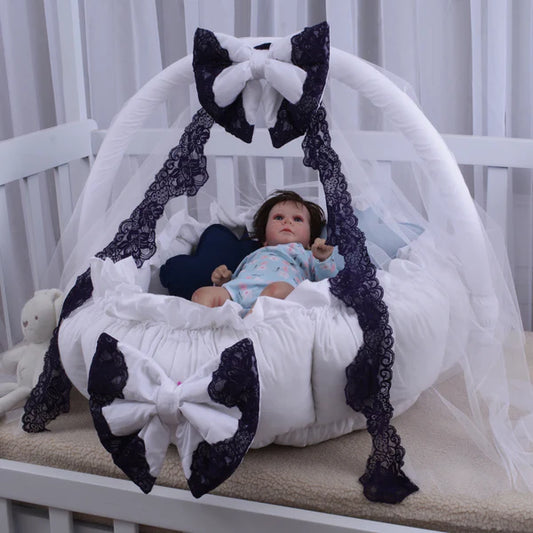 Luxury Baby Round Snuggle Bed with Soft Pillows & Mosquito Net – White - Paidaish 