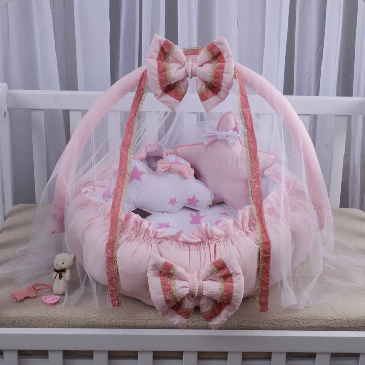 Luxury Baby Round Snuggle Bed with Pillows & Net- Pink Star