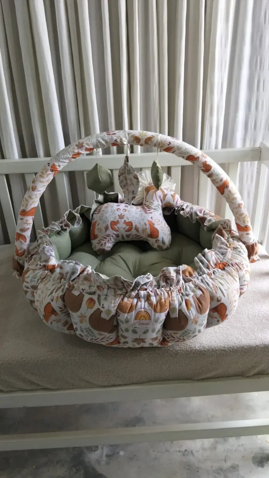 Printed Cotton Baby Round Cot with Pillow & Toy Hanging Rod – Green Deer