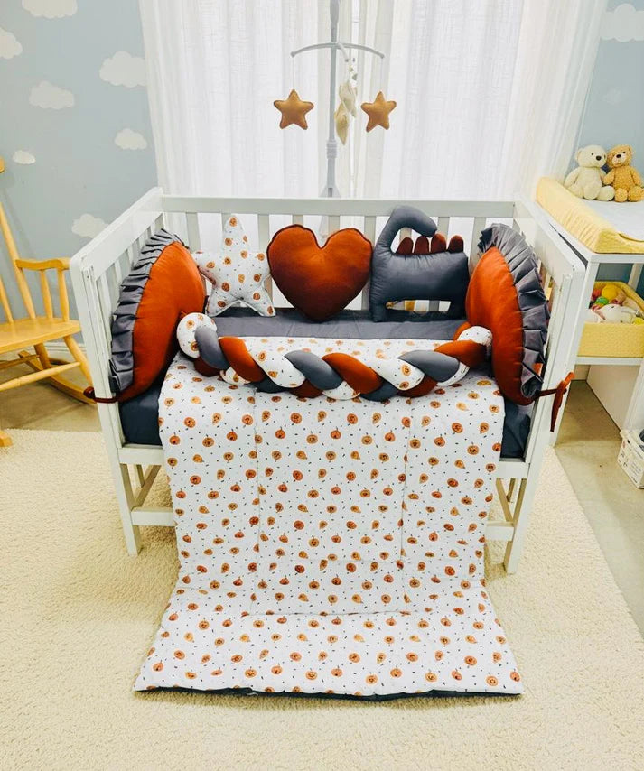 Printed Cotton Baby Cot Set – 8 Pcs – Pumpkin Patch