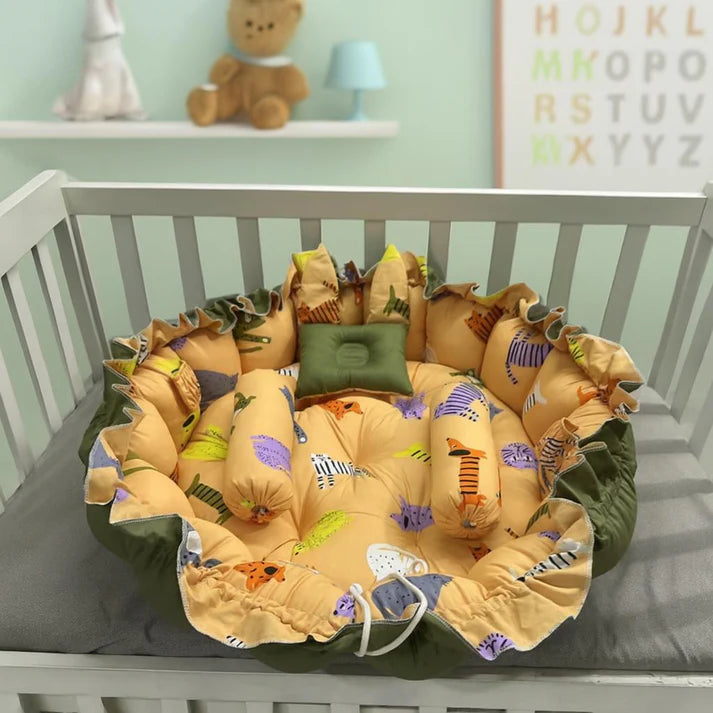 Printed Cotton Baby Round Cot with Soft Pillows & Toy Hanging Rod Yellow – Green - Paidaish 