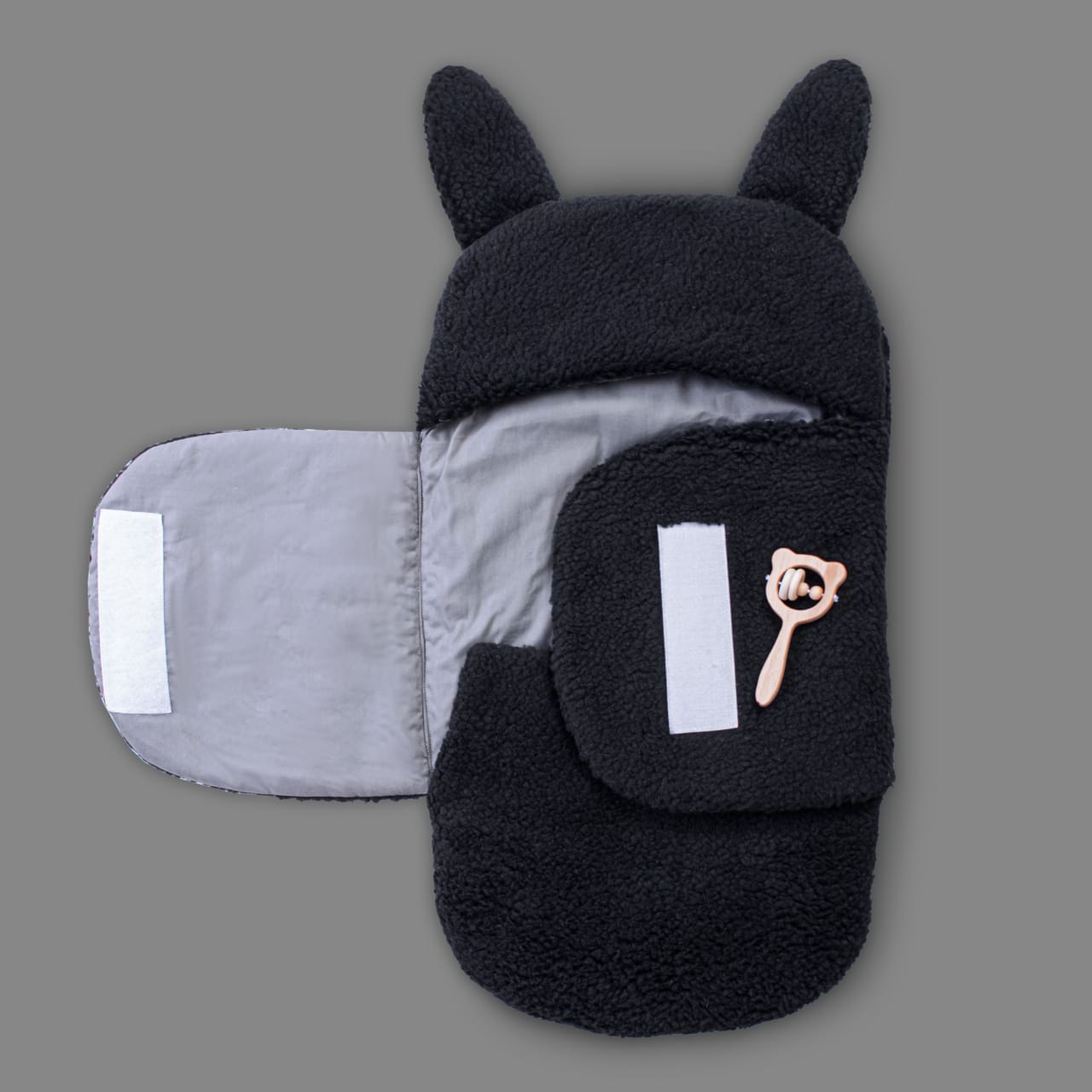 Winter Baby Swaddle / Quilted Baby Blanket Wrap – Black (0-6M)