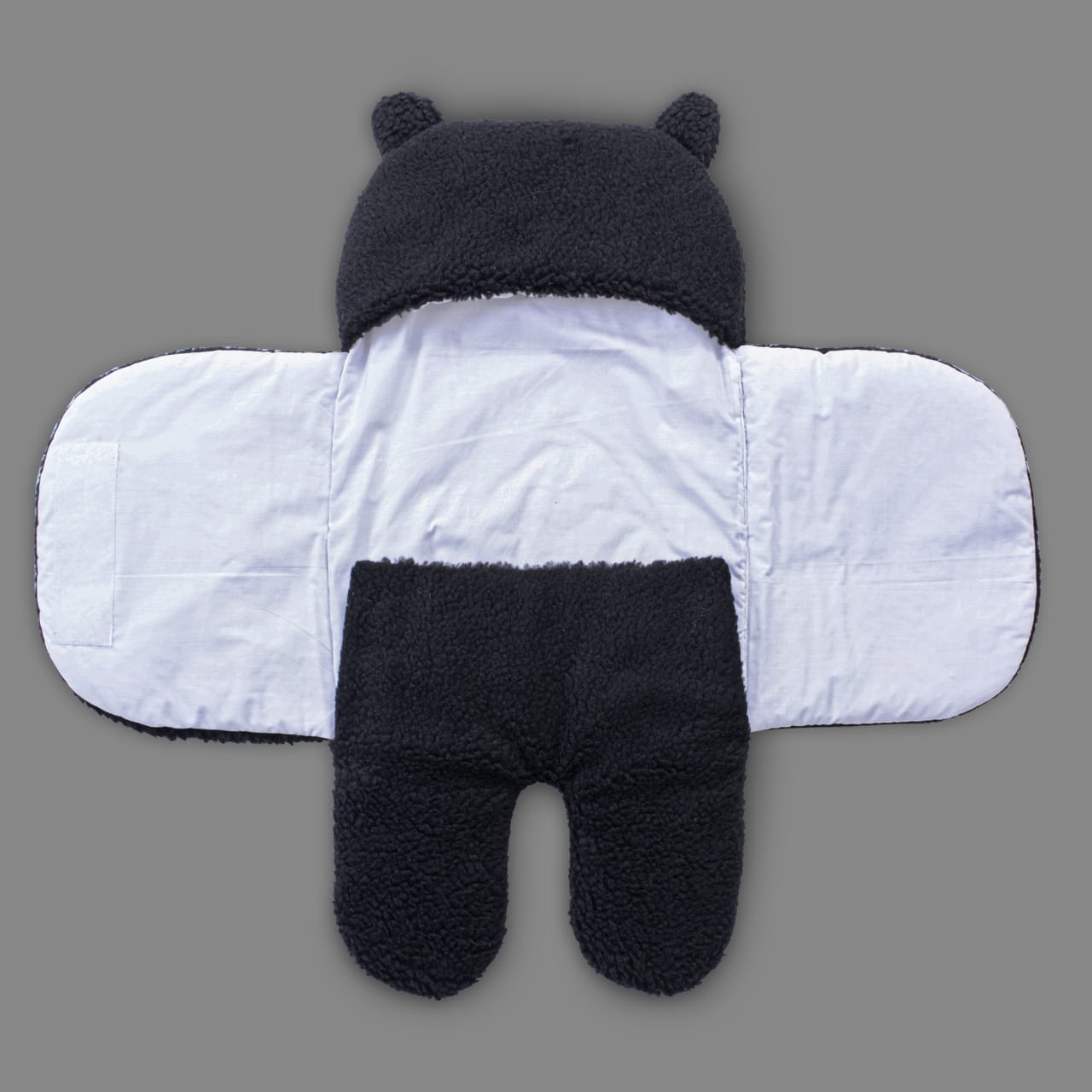 Winter Baby Swaddle Leggy / Quilted Baby Blanket Wrap – Black (0-6M)